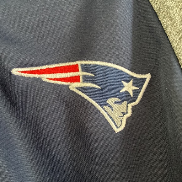 NFL Brand Quarter Zip Sweater - New England Patriots - Picture 2 of 5